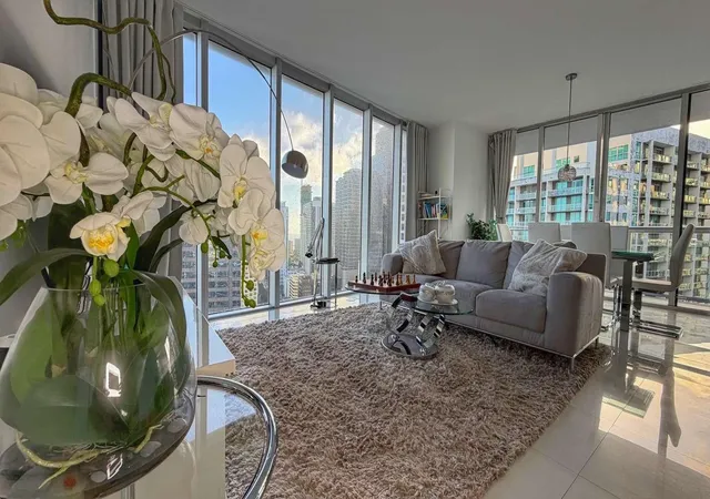 Homes for sale in Miami, FL | 485 Brickell Avenue, Miami, FL 33131 | Houzeo