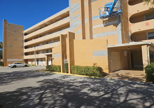 2nd image of 5201 Nw 2nd Ave #114, Boca Raton, FL 33487 | MLS# F10555942