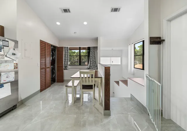 5th image of 600 Crosswinds Dr #C2, Greenacres, FL 33413 | MLS# R11168619
