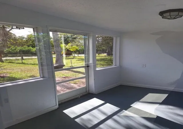 43rd image of 360 Barraclough St, Fort Pierce, FL 34982 | MLS# R11168697