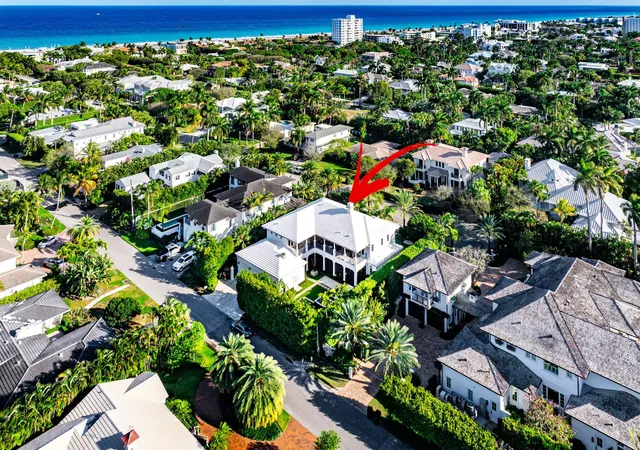 5th image of 1041 Seaspray Ave, Delray Beach, FL 33483 | MLS# R11168726
