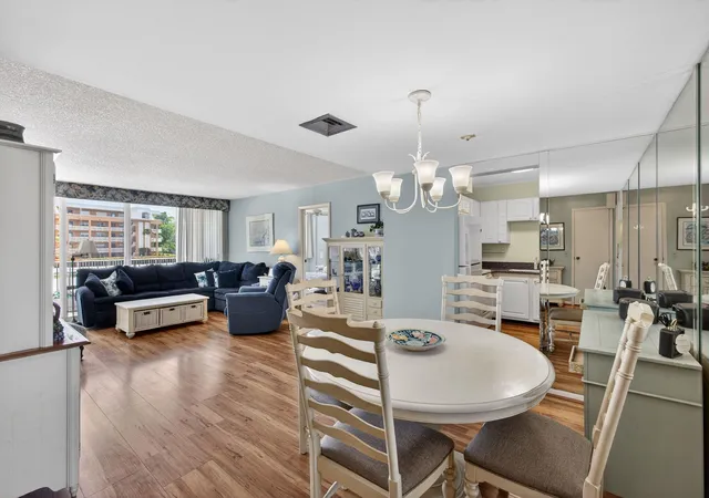 2nd image of 336 Golfview Rd #207, North Palm Beach, FL 33408 | MLS# R11168750