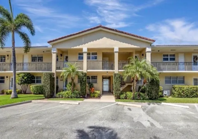 Homes for sale in Lighthouse Point, FL | 2134 Ne 36th St #82, Lighthouse Point, FL 33064 | MLS# R11168753