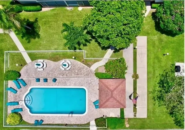 Homes for sale in Lighthouse Point, FL | 2134 Ne 36th Street, Lighthouse Point, FL 33064 | Houzeo