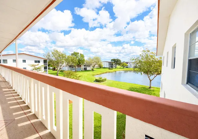 Homes for sale in Boca Raton, FL | 33 Preston A, Boca Raton, FL 33434 | MLS# R11168772