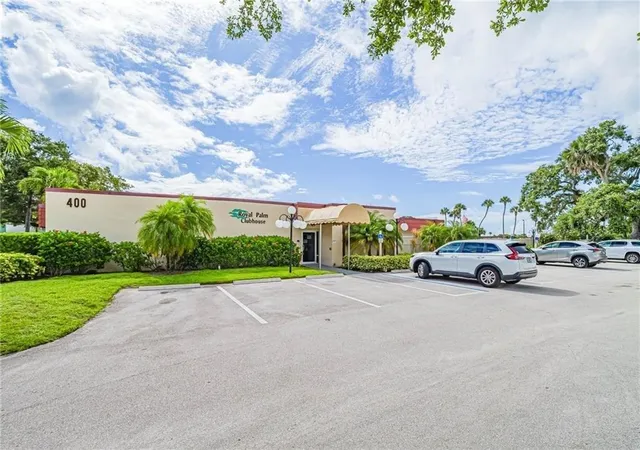 Homes for sale in Vero Beach, FL | 106 Spring Lake Court, Vero Beach, FL 32962 | Houzeo