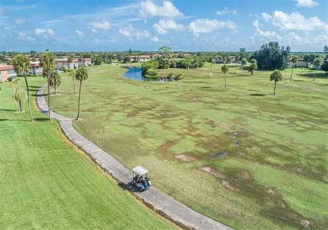 Homes for sale in Vero Beach, FL | 106 Spring Lake Ct #201, Vero Beach, FL 32962 | MLS# R11168929