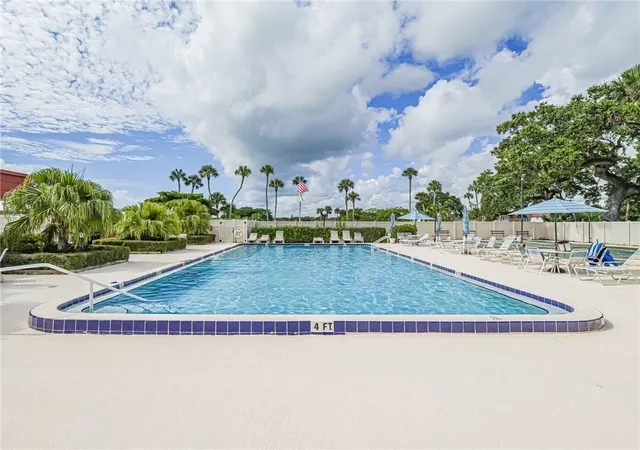 Homes for sale in Vero Beach, FL | 106 Spring Lake Ct, Vero Beach, FL 32962