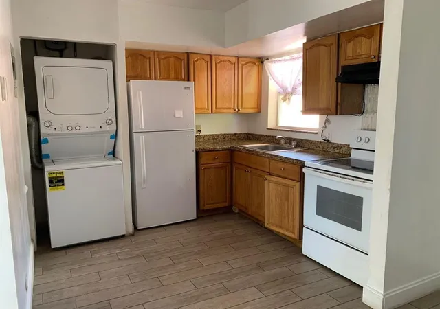 5th image of 101 Ne 41St St, Oakland Park, FL 33334
