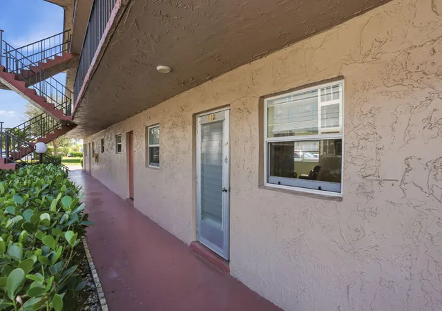 2nd image of 721 Lori Dr #113, Palm Springs, FL 33461 | MLS# R11169002