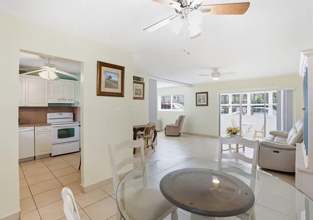 3rd image of 721 Lori Dr #113, Palm Springs, FL 33461 | MLS# R11169002