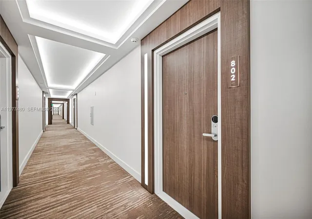 12th image of 2301 Collins Ave #802, Miami Beach, FL 33139 | MLS# A11977480