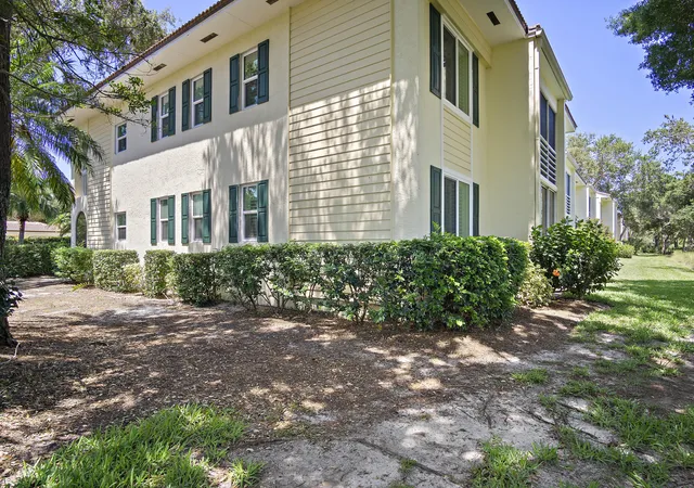 2nd image of 12457 Harbour Ridge Blvd #27, Palm City, FL 34990 | MLS# R11169059
