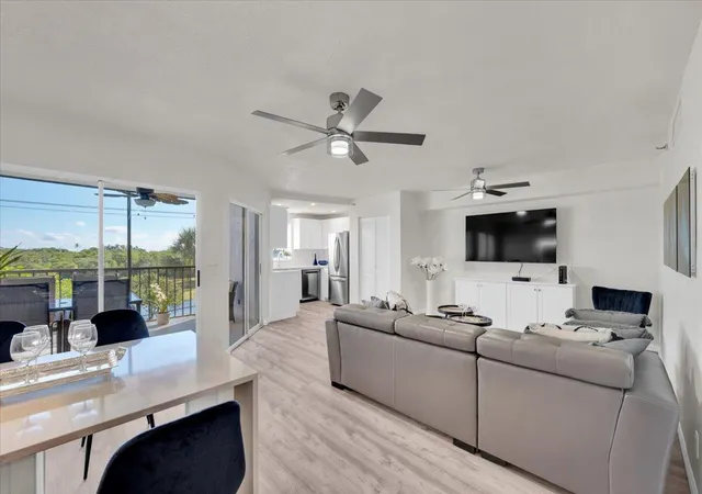 1st image of 275 Palm Ave #B304, Jupiter, FL 33477 | MLS# R11169144