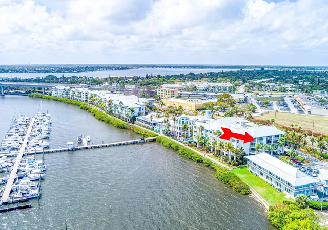 5th image of 975 Nw Flagler Ave #302, Stuart, FL 34994 | MLS# R11169154