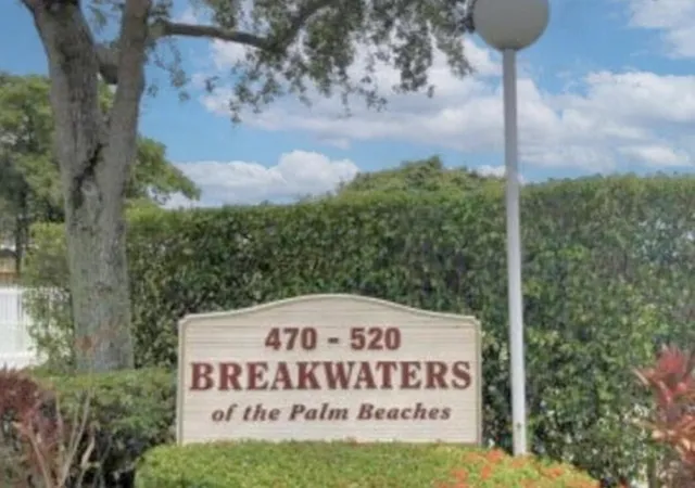 3rd image of 500 Executive Center Dr #2h, West Palm Beach, FL 33401 | MLS# R11169155