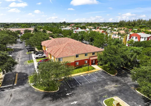 31st image of 3335 Palomino Dr #323-3, Davie, FL 33024 | MLS# A11977695