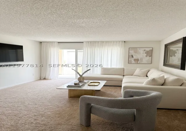 1st image of 440 S Park Rd #4-102, Hollywood, FL 33021 | MLS# A11977814
