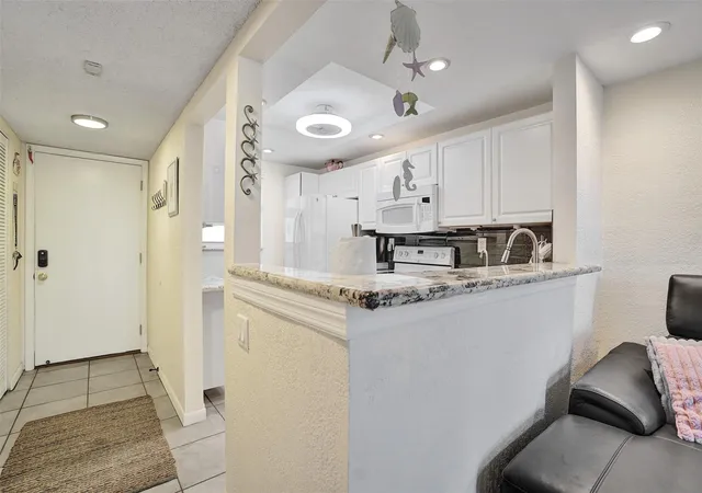 4th image of 1391 S Ocean Blvd, Pompano Beach, FL 33062