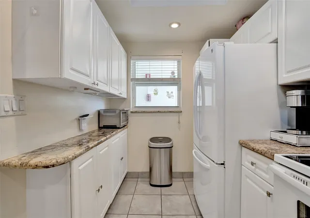 5th image of 1391 S Ocean Blvd, Pompano Beach, FL 33062