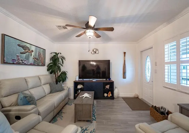 Homes for sale in Lighthouse Point, FL | 2100 Ne 38Th St #229, Lighthouse Point, FL 33064 | MLS# F10556512