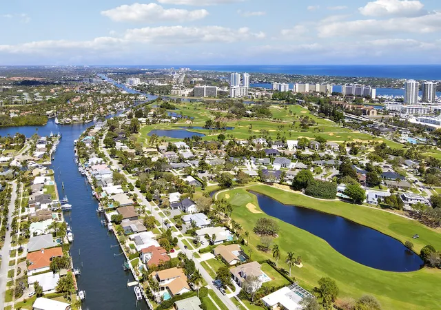 5th image of 856 Country Club Dr, North Palm Beach, FL 33408 | MLS# R11169413