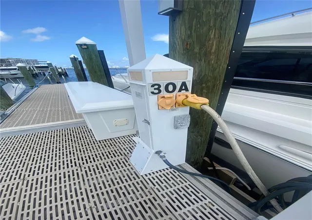 7th image of 1901 Brickell Ave Slip 29a, Miami, FL 33129 | MLS# A11978194