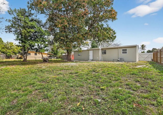 Homes for sale in West Park, FL | 3600 Sw 46th Ave, West Park, FL 33023 | MLS# R11169477