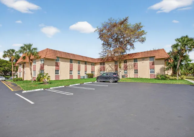 Homes for sale in Coral Springs, FL | 8105 Nw 27Th St, Coral Springs, FL 33065