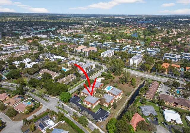 2nd image of 8105 Nw 27Th St, Coral Springs, FL 33065
