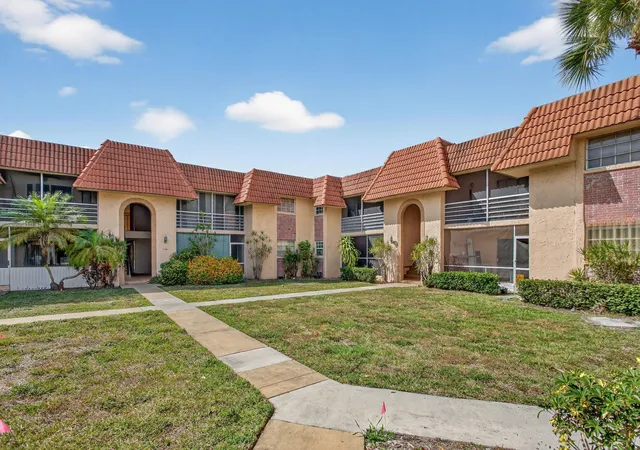 Homes for sale in Coral Springs, FL | 8105 Nw 27Th St, Coral Springs, FL 33065