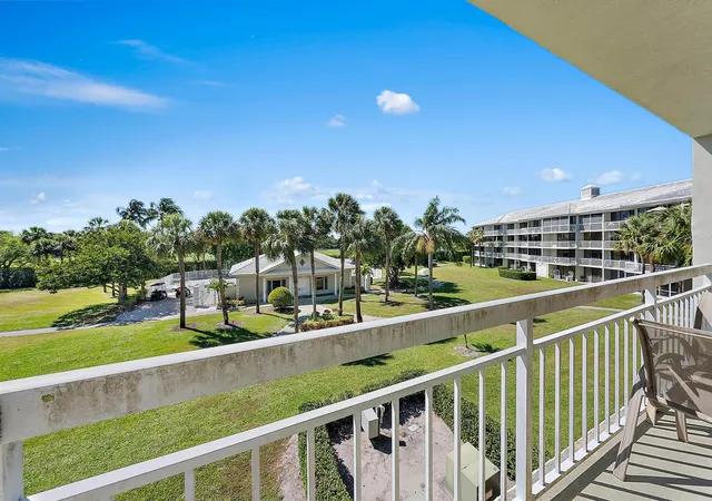 4th image of 2761 Vlg Blvd, West Palm Beach, FL 33409