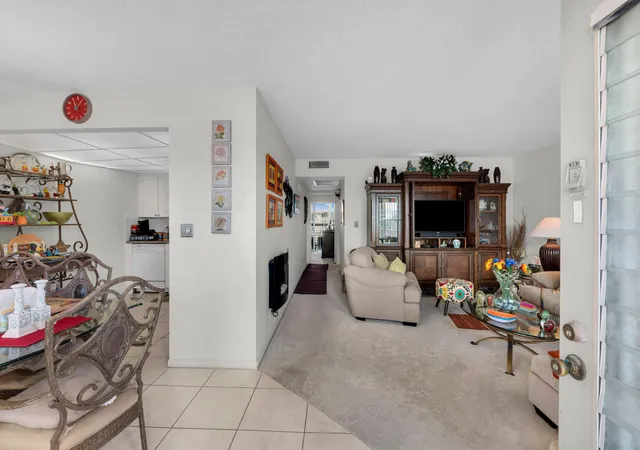 3rd image of 1903 Bermuda Cir #D3, Coconut Creek, FL 33066 | MLS# R11169631