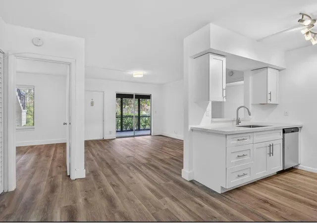2nd image of 6258 Chasewood Dr #C, Jupiter, FL 33458 | MLS# R11169675