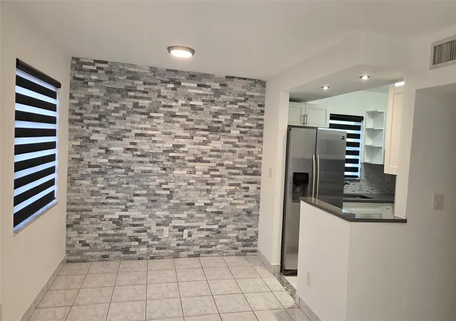 1st image of 5375 Sw 40th Ave #105, Fort Lauderdale, FL 33314 | MLS# F10556722