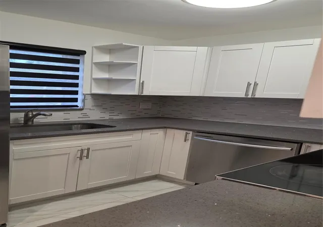 5th image of 5375 Sw 40Th Ave, Dania Beach, FL 33314