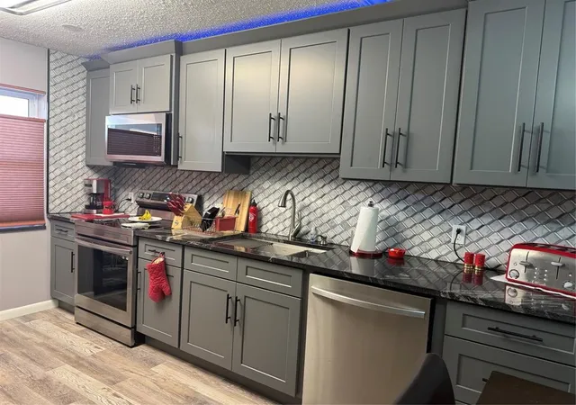 4th image of 25 Se 13Th St, Boca Raton, FL 33432