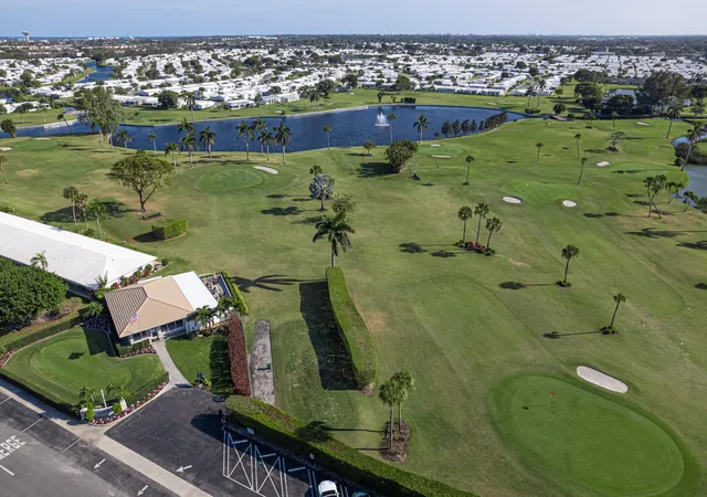 2nd image of 300 Sw Golfview Ter #142, Boynton Beach, FL 33426 | MLS# R11169745
