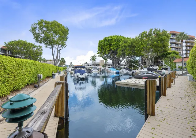 42nd image of 799 Jeffery St #303, Boca Raton, FL 33487 | MLS# R11169811