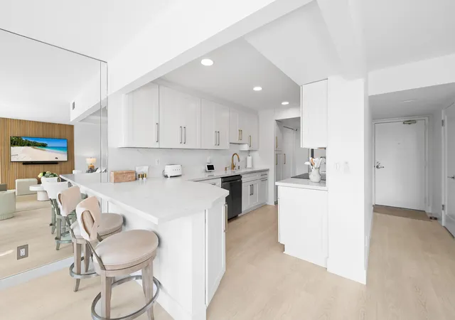 5th image of 799 Jeffery St #303, Boca Raton, FL 33487 | MLS# R11169811