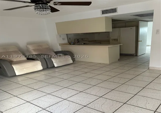 Photo 3 of Condo for sale at 2194 W 60th St #22213, Hialeah, FL 33016 | MLS# A11978785 | Listing updated on 2026-05-30