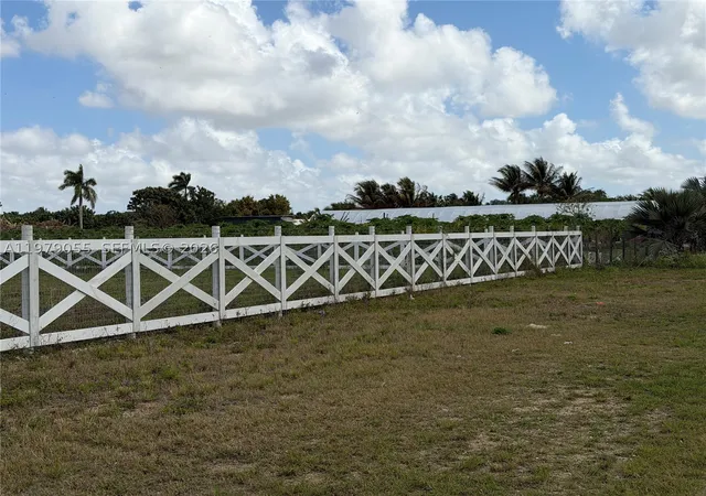 14th image of 209 Ave Sw 37555, Homestead, FL 33034 | MLS# A11979055