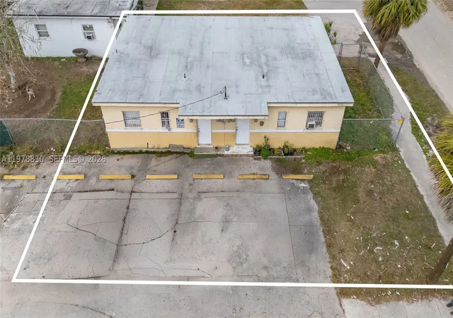 Multi family home for sale at 1101 Sw 2Nd St, Homestead, FL 33030 | MLS# A11978830