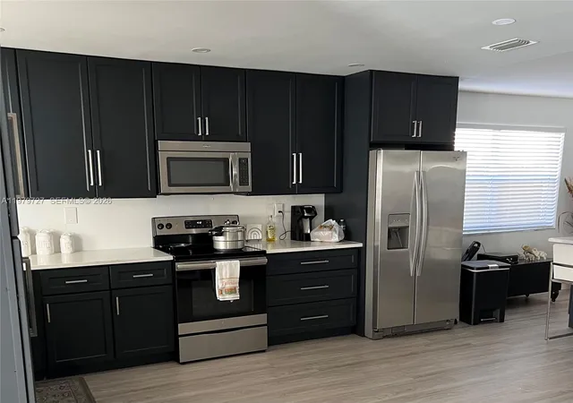 4th image of 3771 Ne 16Th Ave, Pompano Beach, FL 33064 | MLS# A11979727
