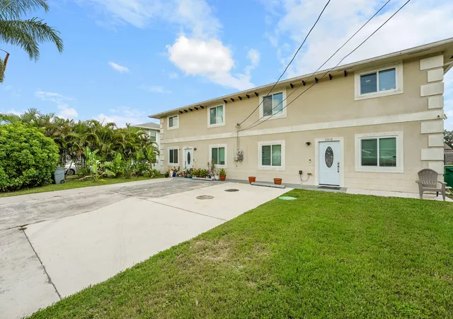 37th image of 2856 Harson Wy, Fort Pierce, FL 34946 | MLS# R11169926