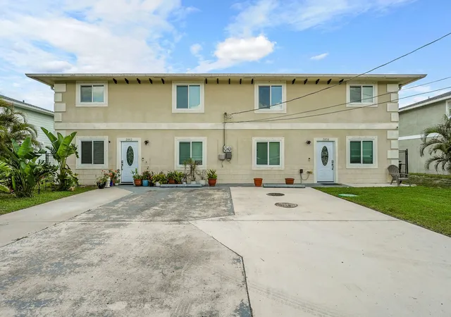 4th image of 2856 Harson Wy, Fort Pierce, FL 34946 | MLS# R11169926