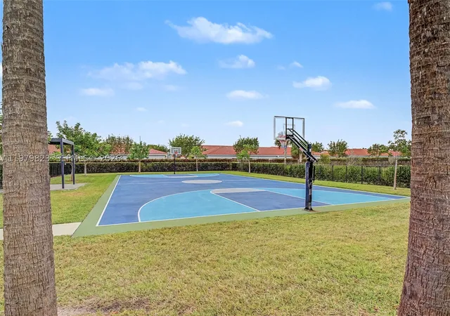 Photo 3 of Townhouse for sale at 445 Ne 4th St, Florida City, FL 33034 | MLS# A11979823 | Listing updated on 2026-06-05