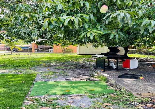 13th image of 952 E 19th St, Hialeah, FL 33013 | MLS# A11972005