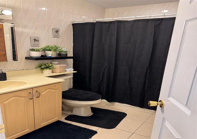 5th image of 952 E 19Th St, Hialeah, FL 33013 | MLS# A11972005