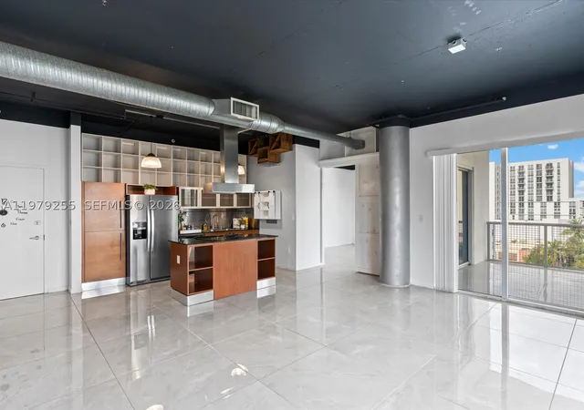 5th image of 10 Sw South River Dr #715, Miami, FL 33130 | MLS# A11979255